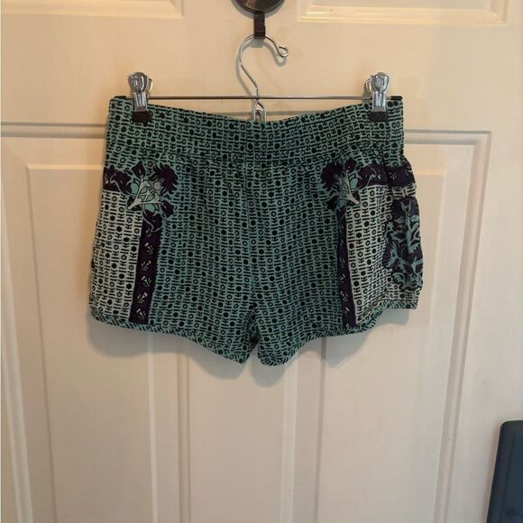 Urban Outfitters ecote  Teal and Black Patterned High Waist Shorts - Picture 2 of 4